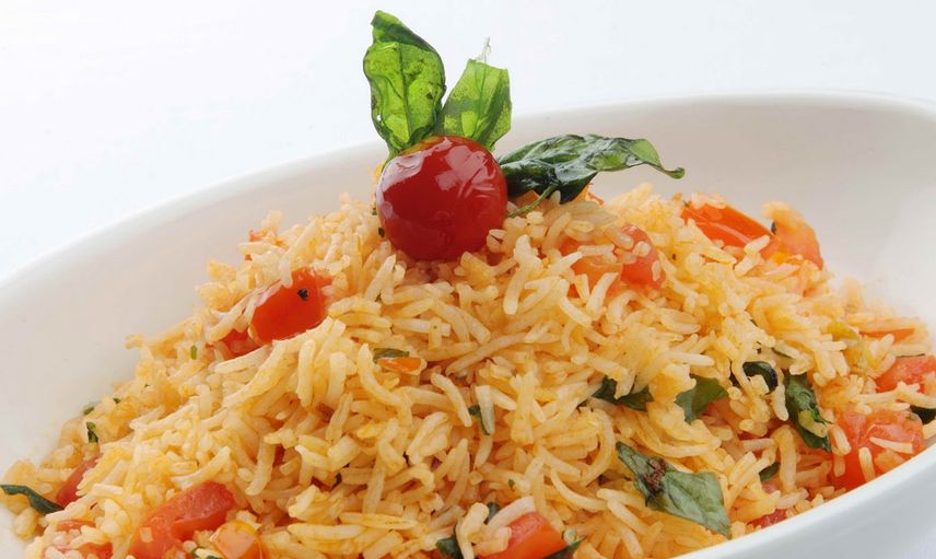 Domatesli Şehriye Pilavı Tarifi
