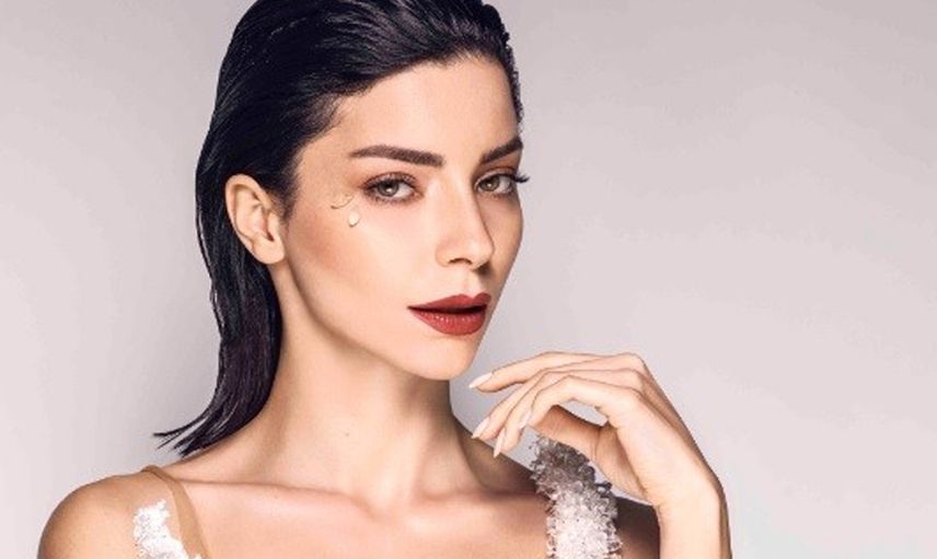 Dört Yıldır Ekranlarda Yer Alamayan Oyuncu Merve Boluğur Şarkıcılığa Soyundu!