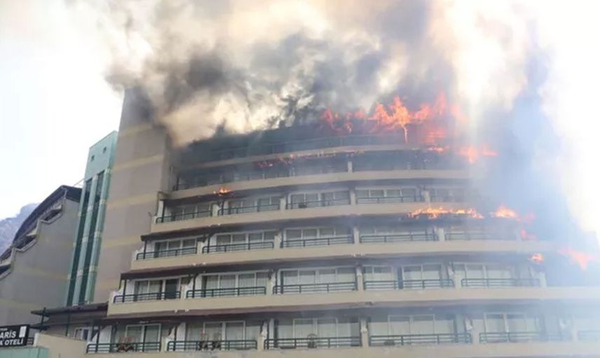Dün başlayan Marmaris'teki yangın kontrol altına alındı: Yangının nedeni ise herkesi şaşırttı!