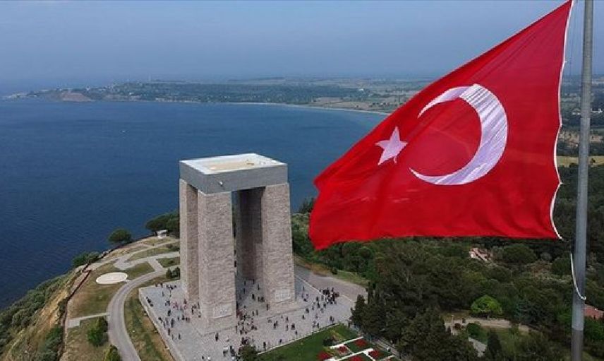 Dur Yolcu şiiri kime aittir? 18 Mart Çanakkale Zaferi Dur Yolcu şiirinin hikayesi ve eserin sahibi
