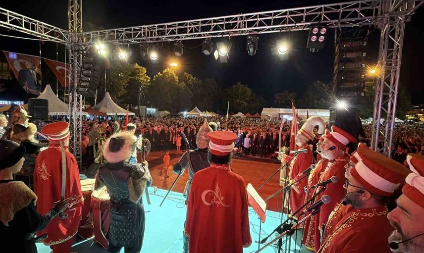 Düzce'de 15 Temmuz’un 10. yılı coşkuyla kutlandı