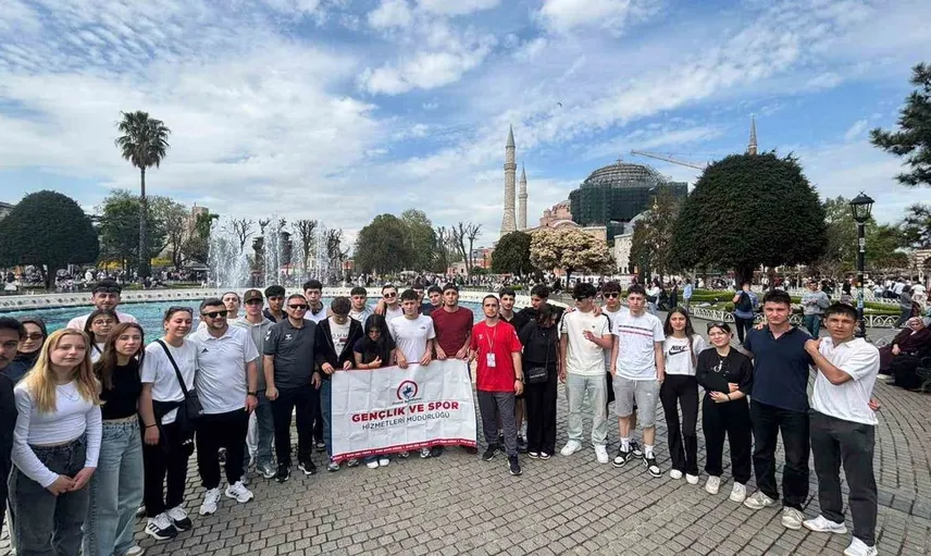 Düzceli Gençler Haliç’te Sporla Buluştu