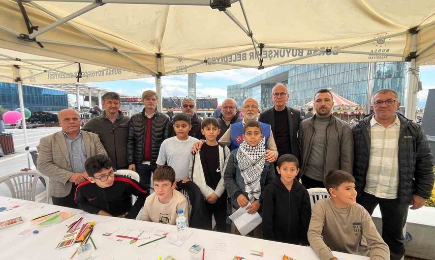 Bursa’da filistinli çocuklar için çiz etkinliği: 10 yaşındaki munzir’in dileği
