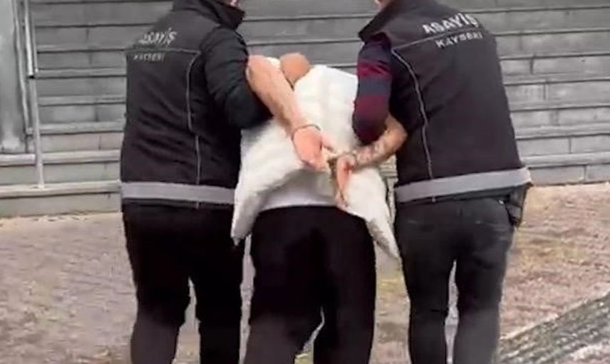 Hırsızlık suçundan aranan şahıs Kayseri'de yakalandı