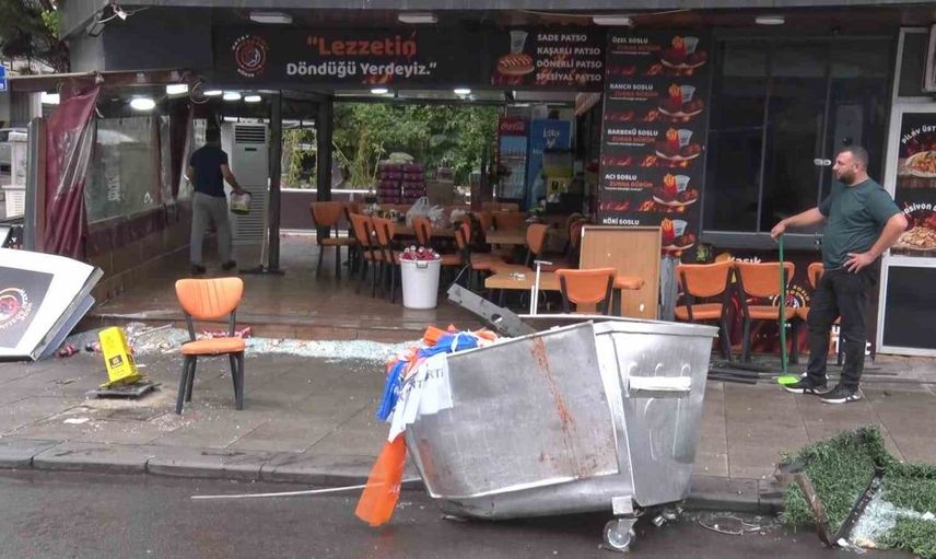 Maltepe'de alkollü sürücü dükkana daldı