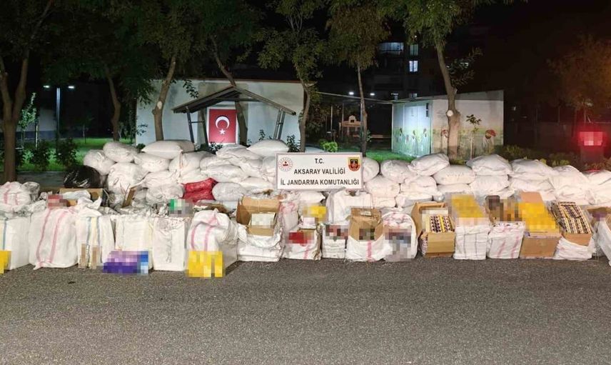 Aksaray'da jandarmadan büyük kaçakçılık operasyonu: 5,5 milyon liralık ürün ele geçirildi