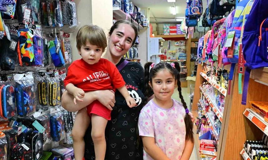 Manisa şehir kartı ile eğitim desteği alan öğrencilerin yüzleri gülüyor