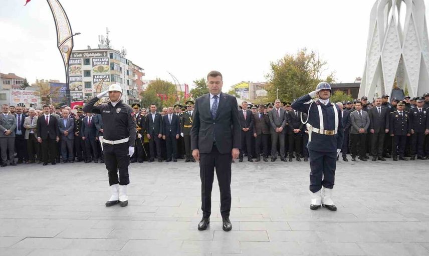 Niğde'de Cumhuriyet Bayramı coşkuyla başladı