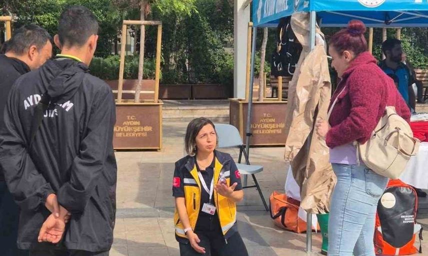 Aydın'da afet farkındalığı etkinliği: Acil durum hazırlıkları anlatıldı
