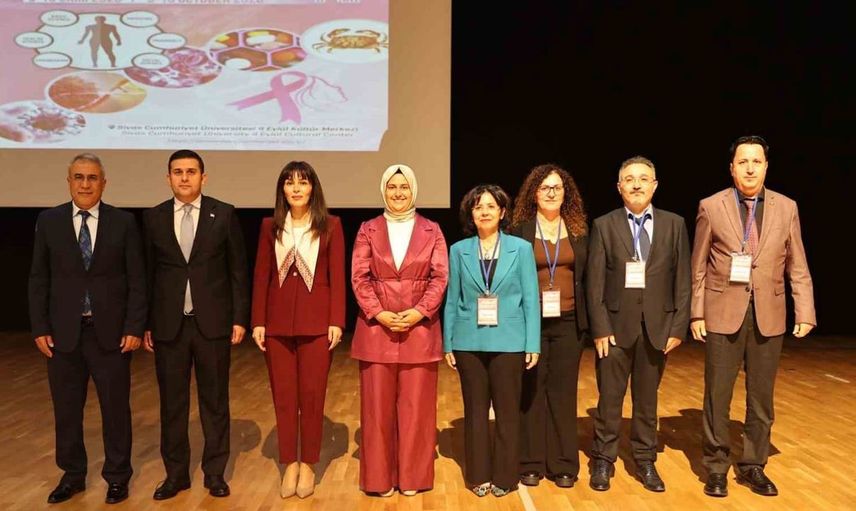 Sivas'ta uluslararası kanser günlerinde erken teşhis ve tedavi yöntemleri masaya yatırıldı