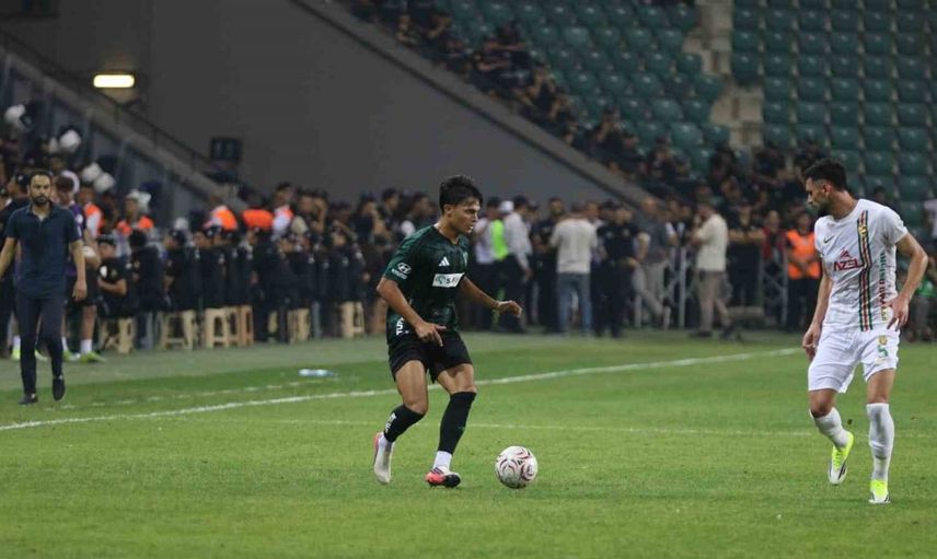 Kocaelispor, Amed Sportif Faaliyetler'i ilk yarıda geride bıraktı