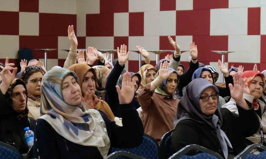 Sivas'ta aile seminerleri ile toplumsal farkındalık artırılıyor