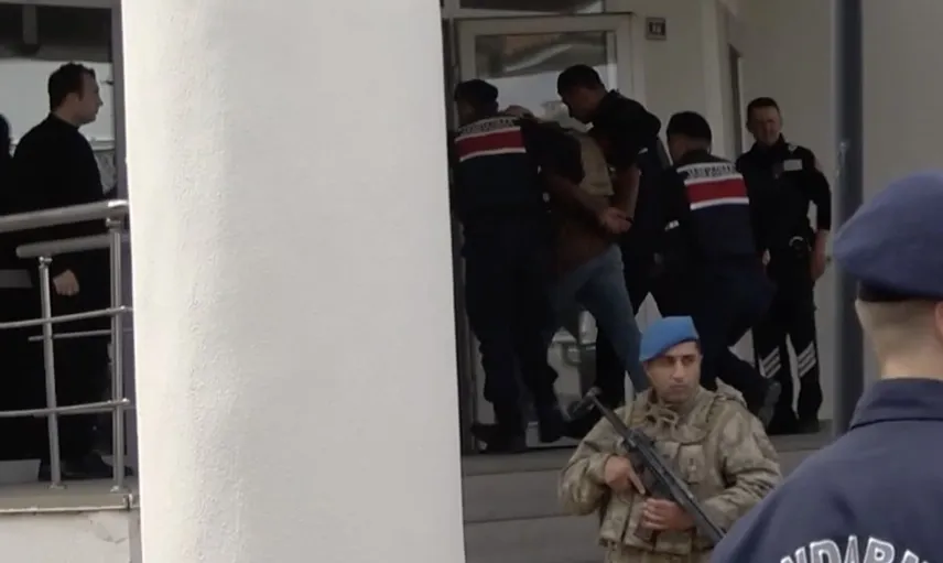 Tarladaki tartışma kanlı bitti: 4 ölü, zanlı adliyeye sevk edildi