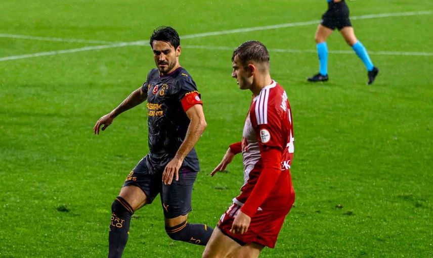 Galatasaray hazırlık maçında Pendikspor'a karşı geride kalıyor