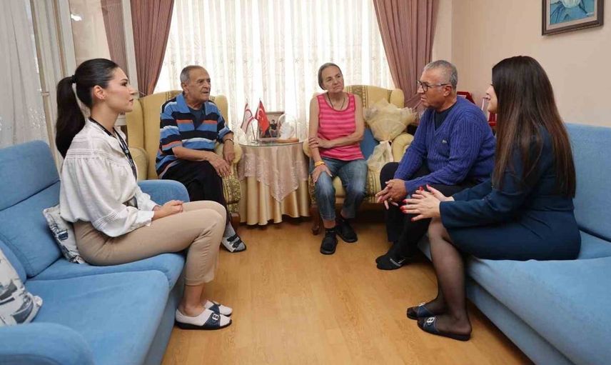 Akdeniz Belediyesi'nden yaşlılara anlamlı ziyaretler
