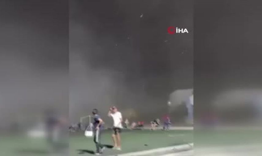 Fırtına, Meksika'daki El Arenal Stadyumu'nu etkisi altına aldı