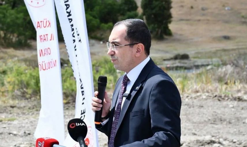Tavşanlı göletlerine 123 bin yavru sazan bırakıldı