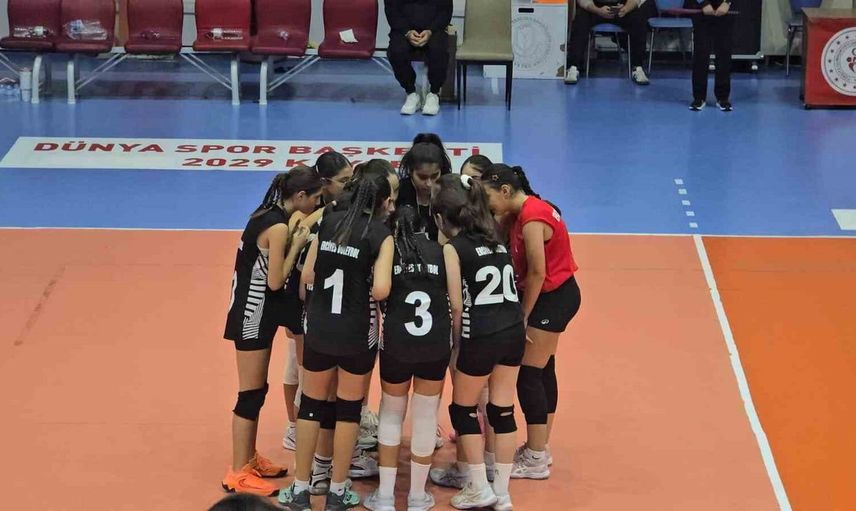 Erciyes voleybol, küçük kızlar takımından dikkat çekici galibiyet