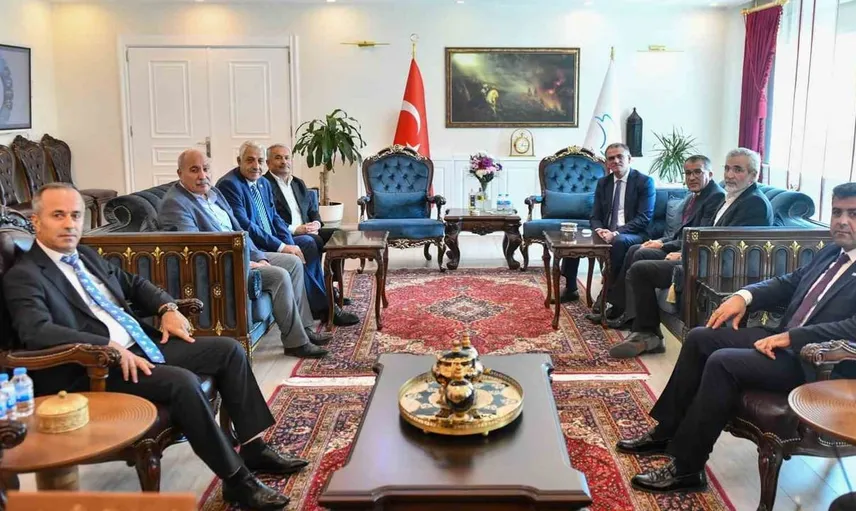 Van’ın Geleceği Platformu, Vali Balcı ile birlikte kalkınma çalışmalarını görüşmek üzere bir araya geldi