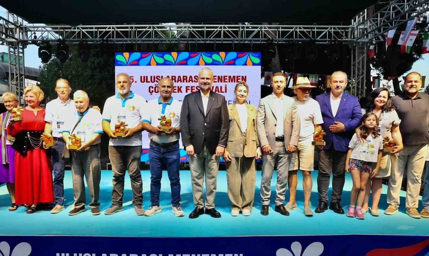 Menemen çömlek festivalinde uluslararası buluşma: Görkemli final kutlandı