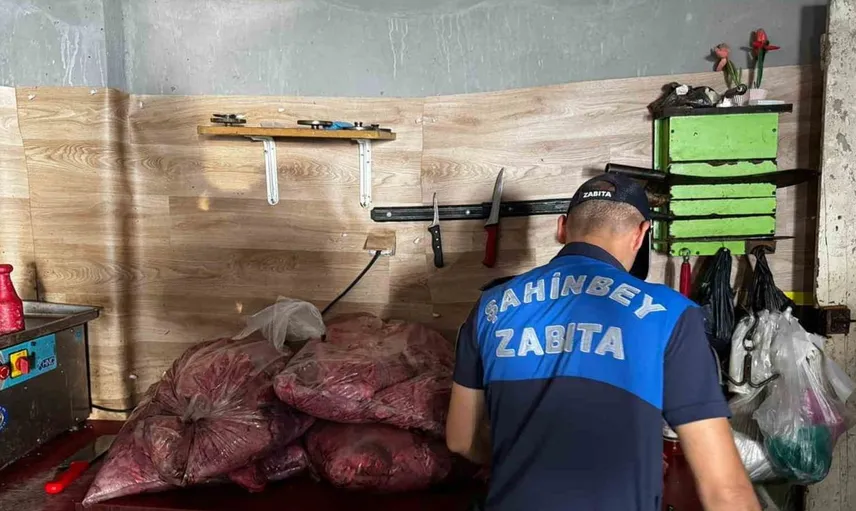 Gaziantep’te gıda güvenliği ihlali: 500 kilo bozuk ürün ele geçirildi