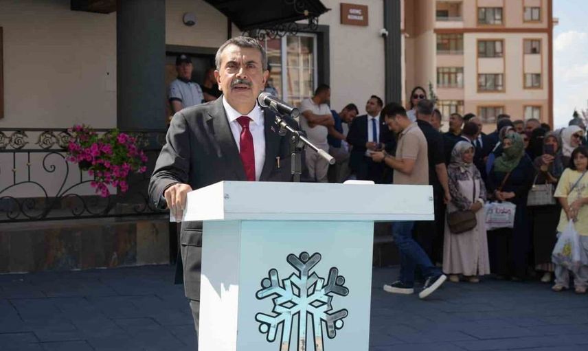 Bakan Çiftçi: Selçuklu’dan Osmanlı’ya uzanan maarif geleneğimiz medeniyetimizin en güçlü sütunlarından biri hâline gelmiştir