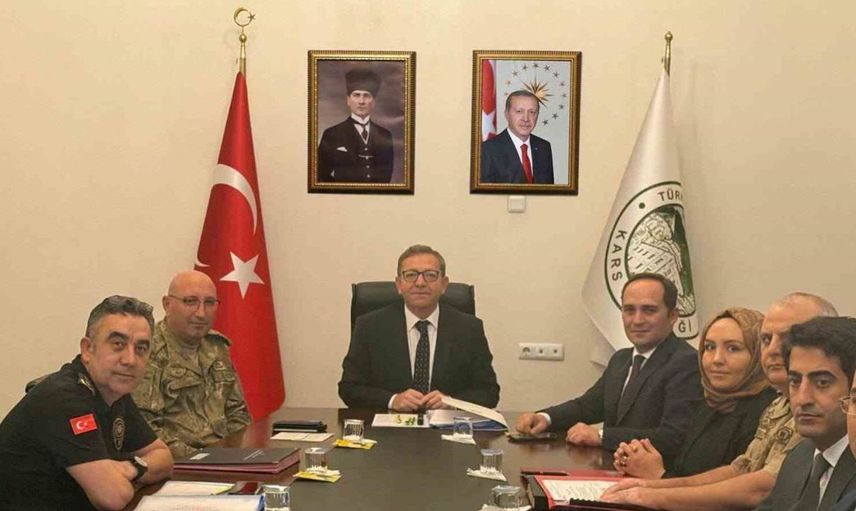 Kars’ta güvenlik konuları masaya yatırıldı: Asayişten okul güvenliğine geniş bir değerlendirme