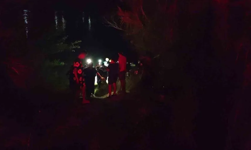 Manavgat Şelalesi'nde su seviyesinin yükselmesi mahsur kalan 6 kişiyi kurtardı