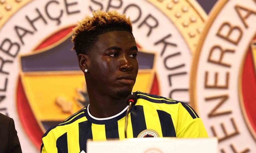 Fenerbahçe transfer döneminde 5 yeni oyuncu ile kadrosunu güçlendirdi