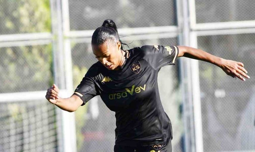 Laurie Ann Moise Haiti milli takımına davet edildi