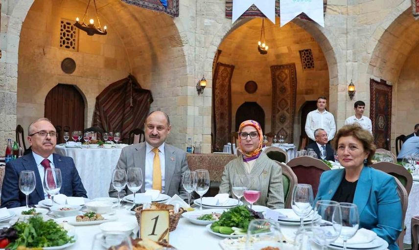 Şanlıurfa kültürü bakü'de sergilendi: Kardeş ülkeye değerler taşınıyor