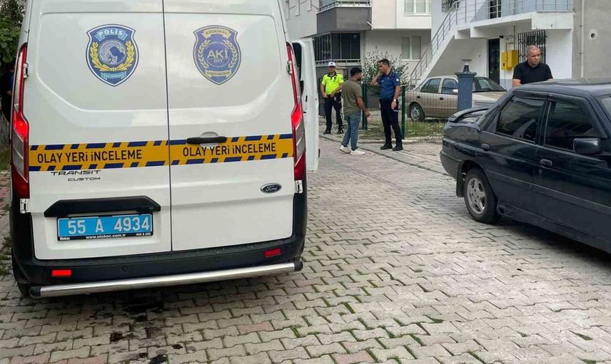 Kavak'ta silahla vurulmuş bir adam evinde bulundu