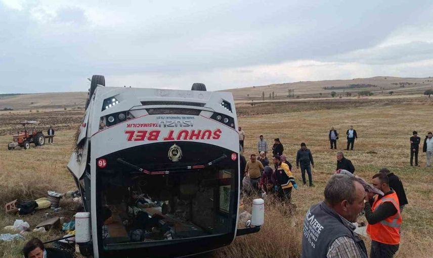 Afyonkarahisar'da midibüs kazasında bir ölü, 27 yaralı: Şoför gözaltında