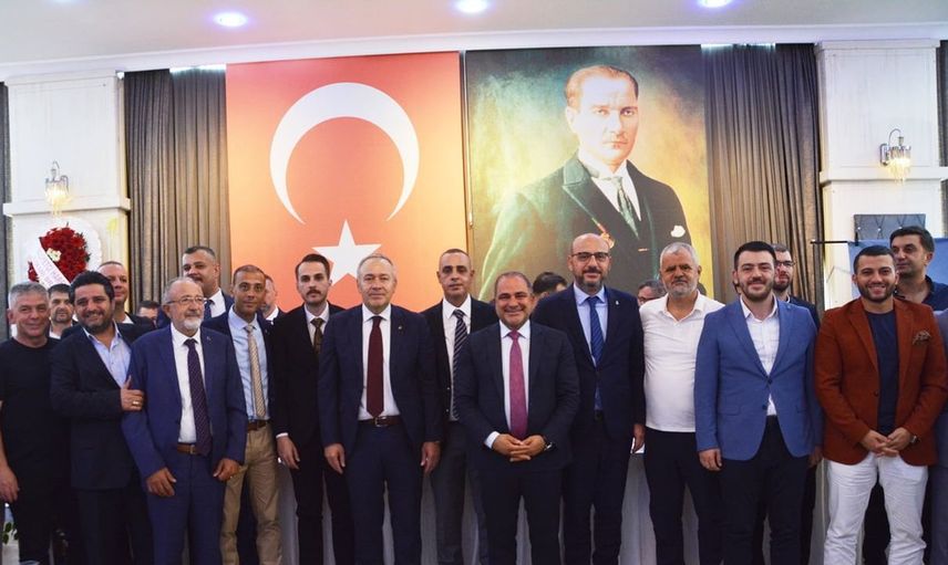 MHP Yunusemre yeni başkanı Ali Özkan oldu: kapı kapı dolaşma sözü verdi