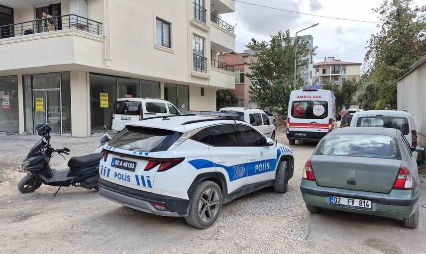 Kardeşler arasındaki tartışma bıçakla sonuçlandı: Bir kişi yaralandı