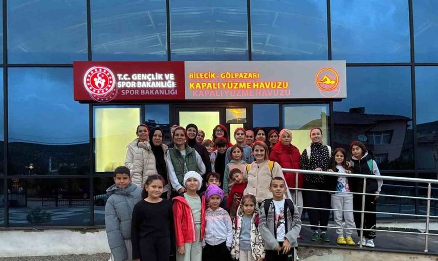 Bilecik'te ailelerle birlikte yüzme etkinliği gerçekleştirildi