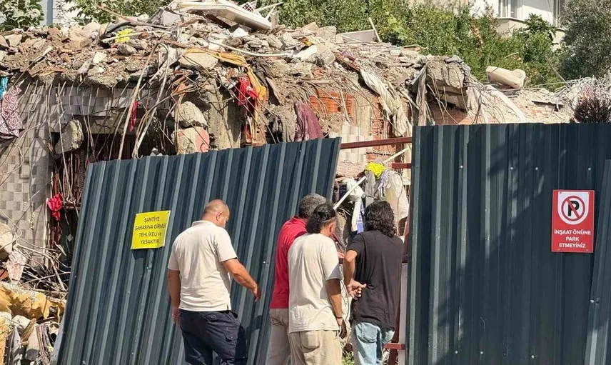 Kocaeli'de yıkılan bina, sakinlerini çaresiz bıraktı