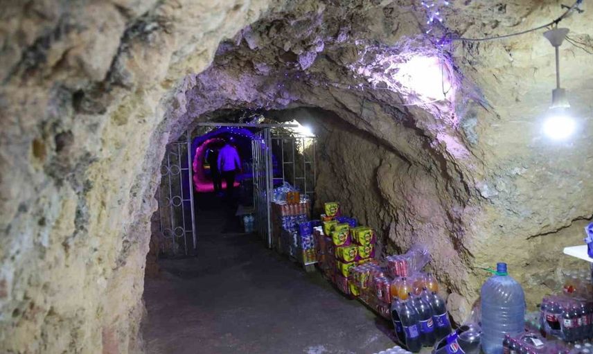 Elazığ'daki soğuk mağara, sıcak yaz günlerinde ziyaretçi akınına uğruyor
