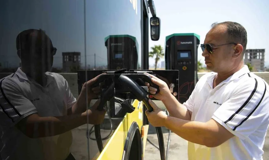 Mersin’de elektrikli otobüslerin çevreye katkısı ve ekonomik tasarrufu dikkat çekiyor