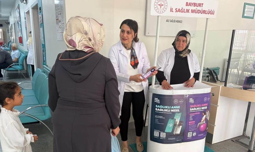 Bayburt’ta anne adaylarına sağlıklı gebelik üzerine bilgilendirme etkinliği