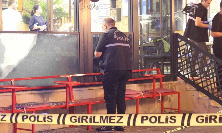 Adana'da kebapçıya düzenlenen silahlı saldırıda 4 kişi yaralandı