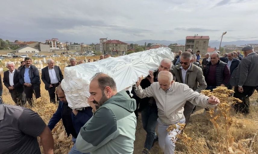 Umre dönüşünde kalp krizi geçiren vatandaş son yolculuğuna uğurlandı