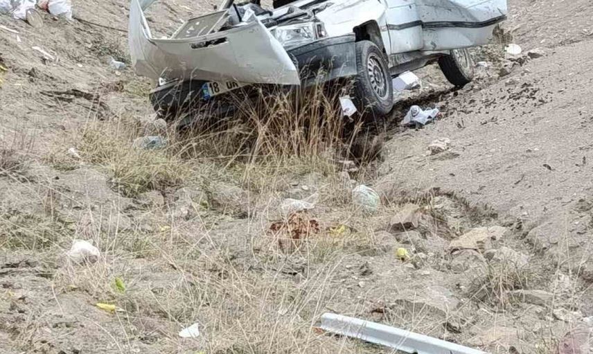 Elazığ'da otomobil uçurumdan düştü: 1 ölü, 1 yaralı