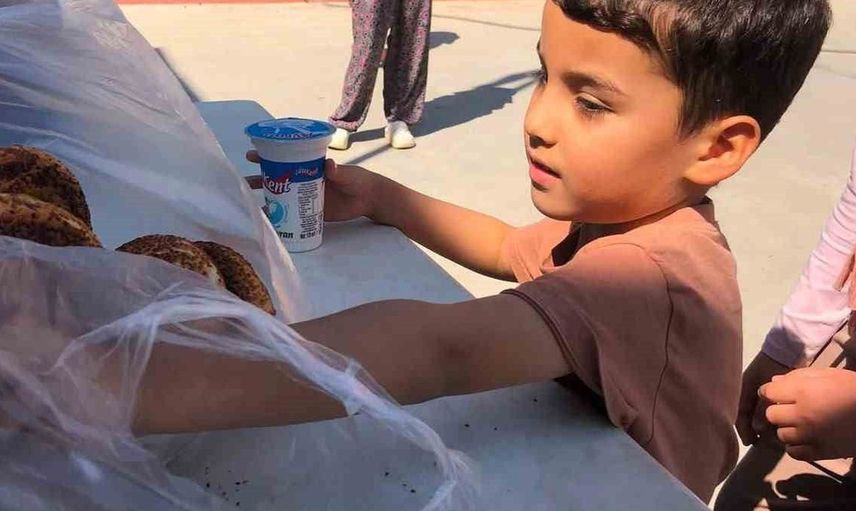 Hayırseverler, Kur’an kursu öğrencilerine destek oluyor