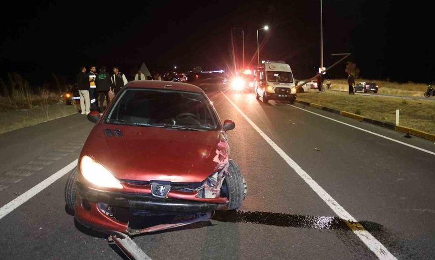 Nevşehir'de tilkiye çarpan otomobilin sebep olduğu kaza: 1 kişi yaralandı