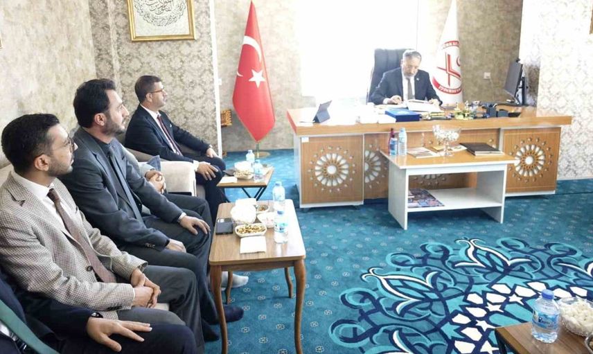 Diyanet İşleri Başkanı Arpaguş, Ahlat'ta ilçe müftüleriyle din hizmetlerini değerlendirdi