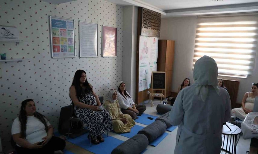 Elazığ Medilines Hastanesi’nde gebelik süreci için gebelik okulu açıldı