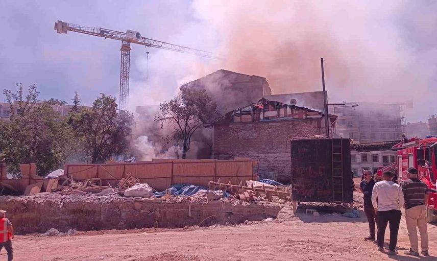 Malatya’da evde çıkan yangın maddi hasara yol açtı