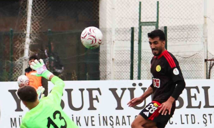 Eskişehirspor, Akşehirspor'u konuk olduğu maçta farklı geçti