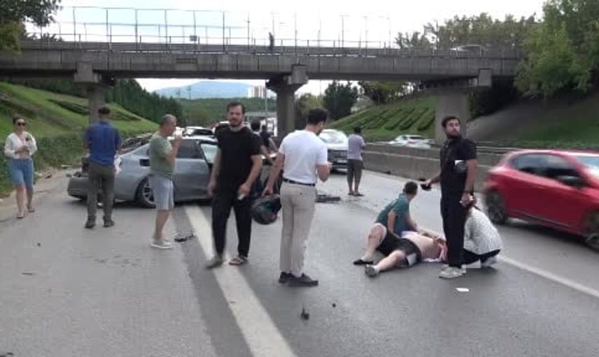 Sancaktepe'de kaza: BMW takla attı, sürücü ağır yaralı
